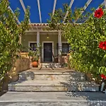 Ntora Holiday home